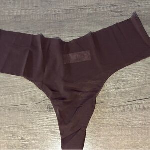 Victoria's Secret Rich Brown Seamless Thong. Clean & smoke-free home. NWT.